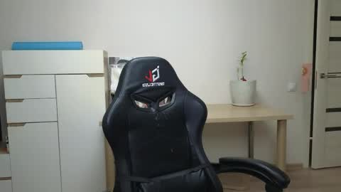 Alice online show from April 2026 06:20:01 PM