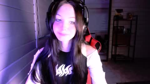 Alice Aris online show from February 2025 03:26:02 PM