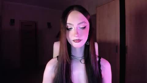 Alice Aris online show from October 2025 06:38:02 PM