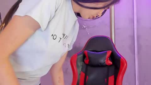 Alice Susan online show from April 2026 01:42:02 AM