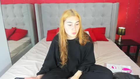 Alis online show from November 2025 03:35:01 PM