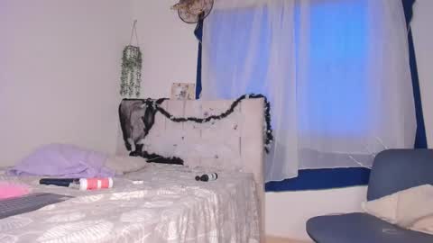 ALICE    Alice guzman online show from October 2025 09:15:02 PM