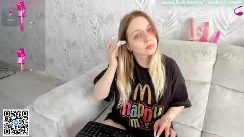 Snapshot of alice_halle chatting on April 2026 06:55:02 AM alice_halle online show from April 2026 06:55:02 AM