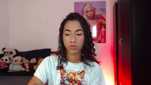 Snapshot of alice_massiel chatting on December 2025 08:47:01 PM online show from December 2025 08:47:01 PM