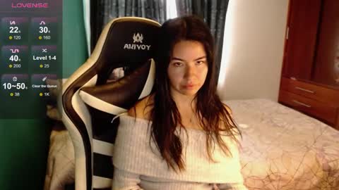Snapshot of alice_middle01 chatting on July 2026 08:00:01 PM Alice online show from July 2026 08:00:01 PM