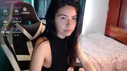 Snapshot of alice_middle01 chatting on July 2026 06:56:02 PM Alice online show from July 2026 06:56:02 PM