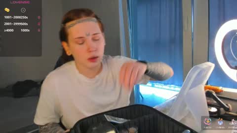  Alice  online show from April 2026 11:47:01 AM