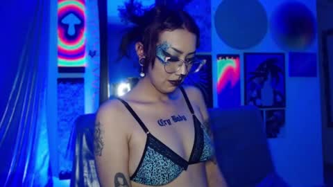 Snapshot of alice_phantom chatting on January 2025 05:10:01 AM      online show from January 2025 05:10:01 AM