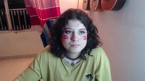 Alicia Aldara online show from October 2025 05:06:01 AM
