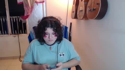 Alicia Aldara online show from October 2025 04:24:02 AM