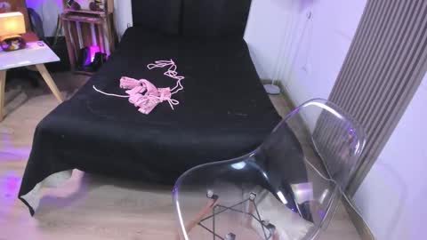 Alice online show from February 2025 06:08:02 PM