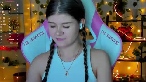 Alice online show from November 2025 10:21:01 PM