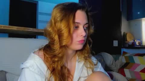 Snapshot of alice_wander chatting on November 2025 07:39:01 AM Alice online show from November 2025 07:39:01 AM