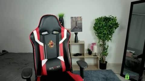 Snapshot of alice_whiteflower chatting on October 2025 03:14:02 PM Alice online show from October 2025 03:14:02 PM