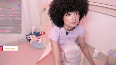 Snapshot of alice_wiinter chatting on June 2026 05:12:01 AM Alice online show from June 2026 05:12:01 AM
