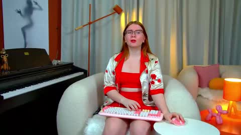 Alice online show from September 2025 07:30:02 PM