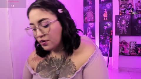 Alice Brinck online show from October 2025 01:59:02 AM