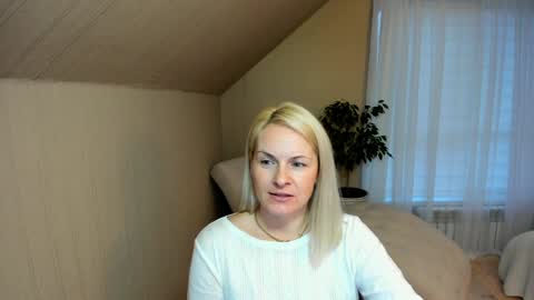 Alicee online show from January 2025 12:47:02 PM