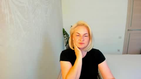 Alicee online show from May 2026 12:24:01 PM