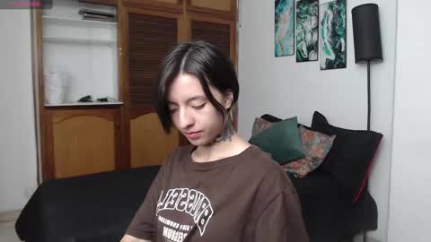 alicee_logan_ online show from September 2025 02:45:01 AM