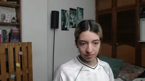 Snapshot of alicee_logan_ chatting on June 2026 02:16:01 AM alicee_logan_ online show from June 2026 02:16:01 AM