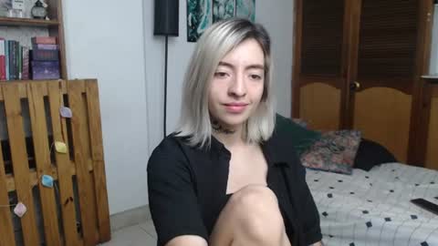 Snapshot of alicee_logan_ chatting on July 2026 01:41:01 AM alicee_logan_ online show from July 2026 01:41:01 AM