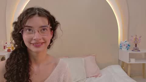 alice online show from April 2026 05:17:02 PM