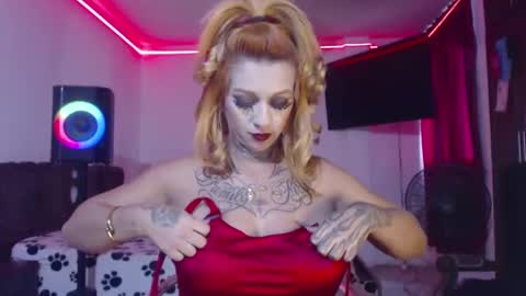 aliceesmiths online show from January 2025 06:46:01 PM