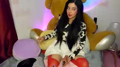 Alicekingdom online show from November 2025 12:32:02 AM