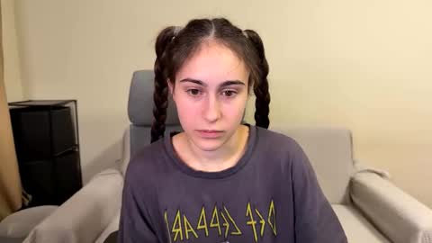 alicekollt online show from February 2026 05:20:01 PM