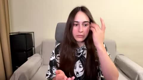 alicekollt online show from June 2026 09:51:01 PM