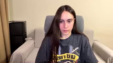 alicekollt online show from June 2026 08:42:01 PM
