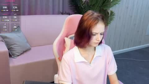 Snapshot of alicekruze chatting on June 2026 01:28:02 AM alicekruze online show from June 2026 01:28:02 AM