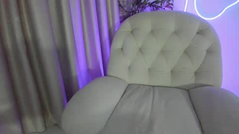 AliceLevine online show from June 2026 04:12:01 AM