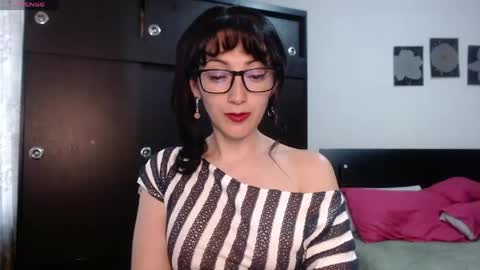 alicelove75 online show from June 2026 10:00:01 PM