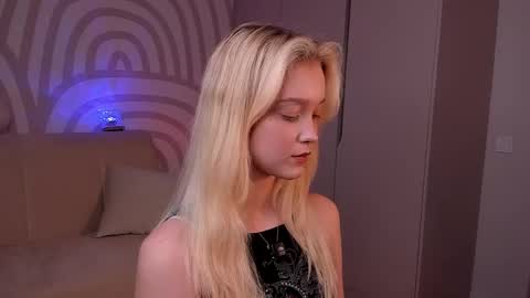 Serena online show from April 2026 02:47:01 PM