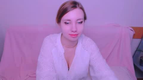Snapshot of alicemias_ chatting on June 2026 09:00:01 AM Alice online show from June 2026 09:00:01 AM