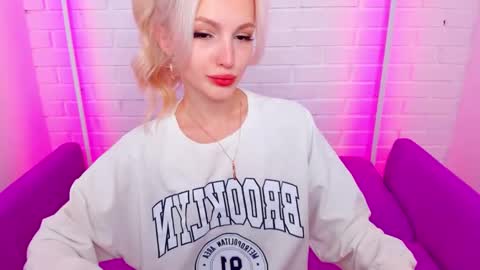 alicemonro online show from November 2025 08:31:02 AM