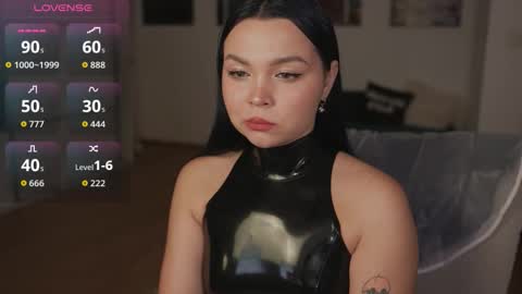 Alice online show from November 2025 01:05:02 AM