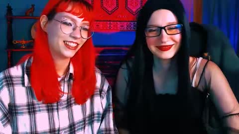 alicewelch_ online show from September 2025 12:40:02 PM