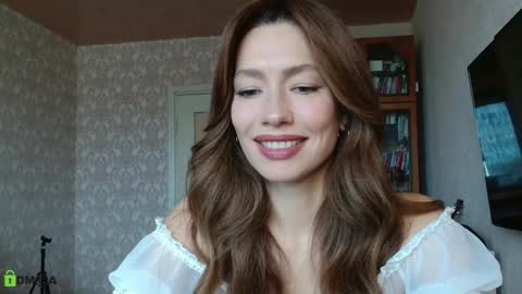 Alicia online show from September 2025 06:06:01 AM