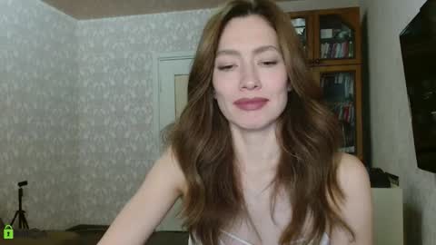 Alicia online show from October 2025 04:48:01 PM