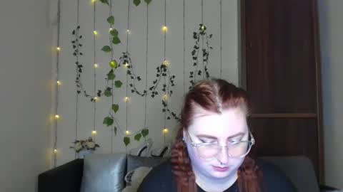 Snapshot of alicia_side_red chatting on May 2026 05:37:01 AM Alicia online show from May 2026 05:37:01 AM