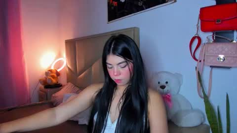 aliciabiden online show from October 2025 04:35:02 AM