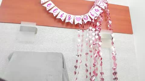 im tutti online show from February 2026 02:05:01 AM