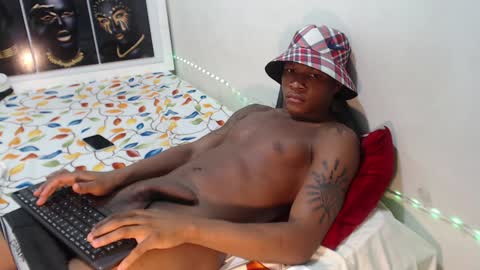 Alid 17 online show from December 2024 10:28:02 PM