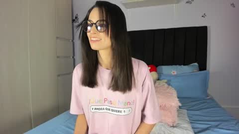 Aiko  Independent Model  online show from June 2026 10:23:02 PM
