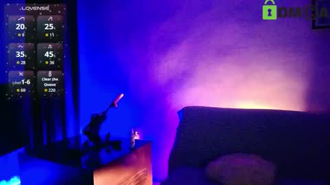 Snapshot of alikaluna chatting on November 2025 02:06:02 PM AlikaLuna online show from November 2025 02:06:02 PM
