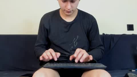 Snapshot of alikuskya chatting on April 2026 02:53:01 AM Dan online show from April 2026 02:53:01 AM