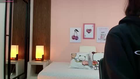 Alina online show from March 2026 12:28:01 PM